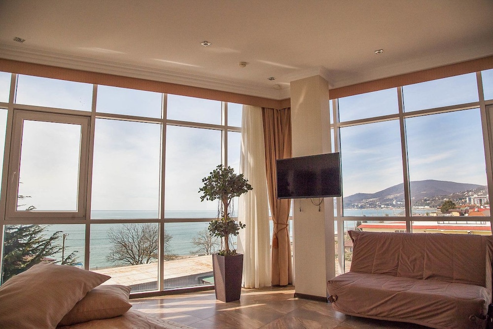 Black Sea Hotel - last minute hotel in Sochi