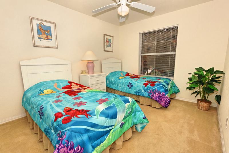 546 Windsor Place The Abbey 5 Bedrooms 3 Bath - photo 10