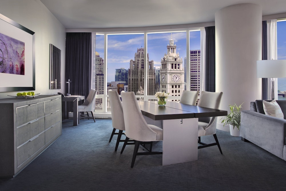 Trump International Hotel & Tower Chicago - photo 19