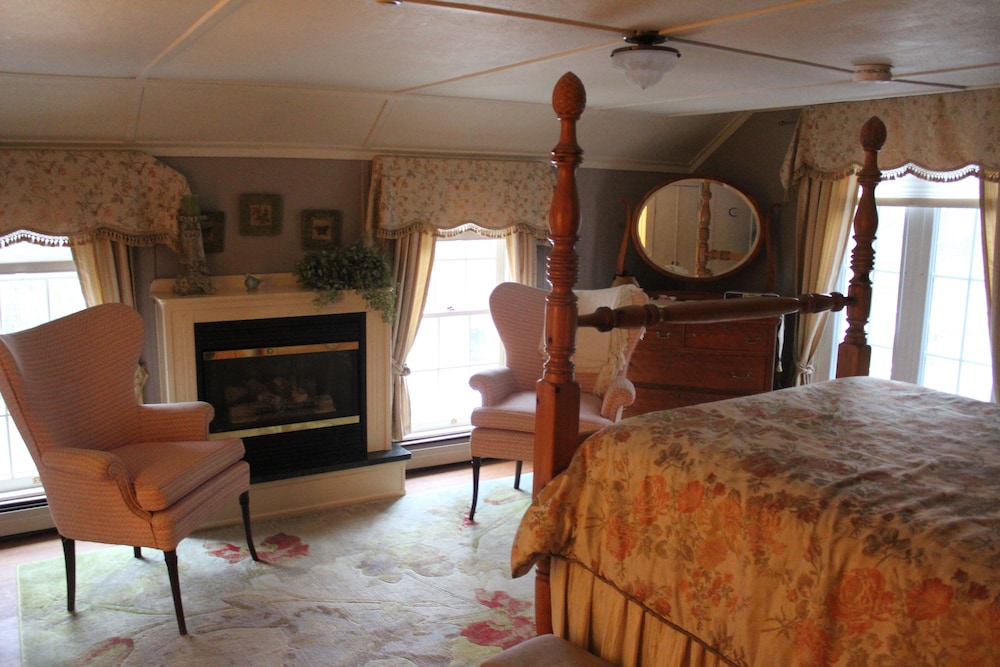 Fox Creek Inn Llc - photo 6
