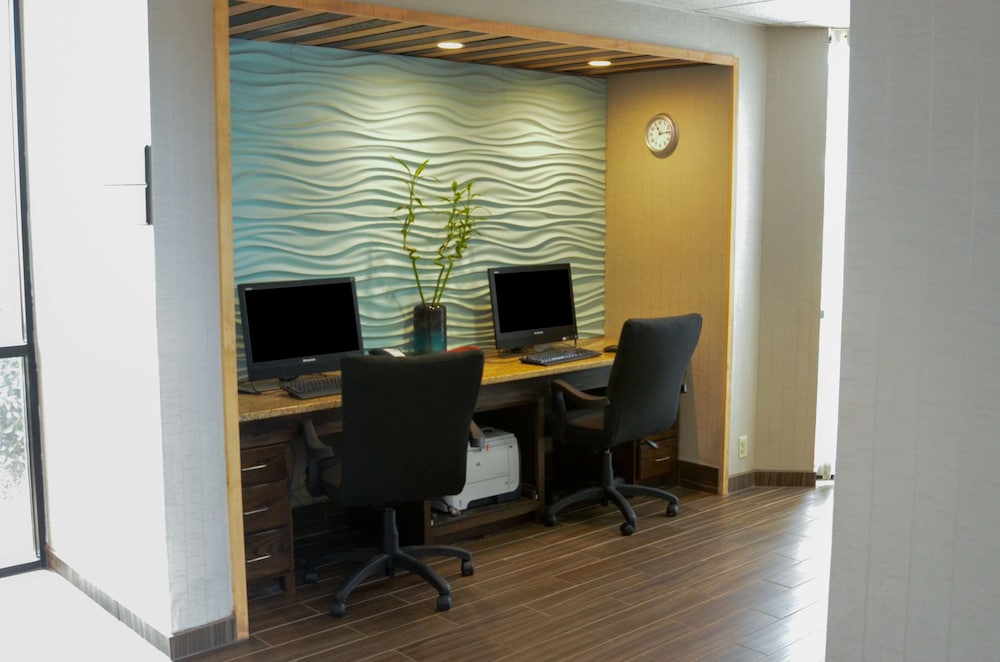 Hampton Inn Perry Ga - photo 33