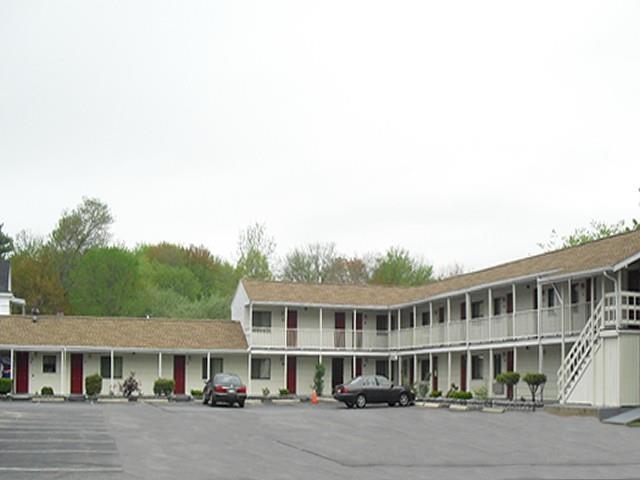 Passport Inn Methuen - photo 3
