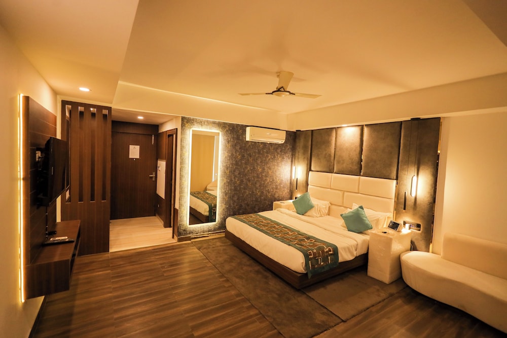 Krishna Valley Wellness Resort Vrindavan - last minute hotel in Mathura
