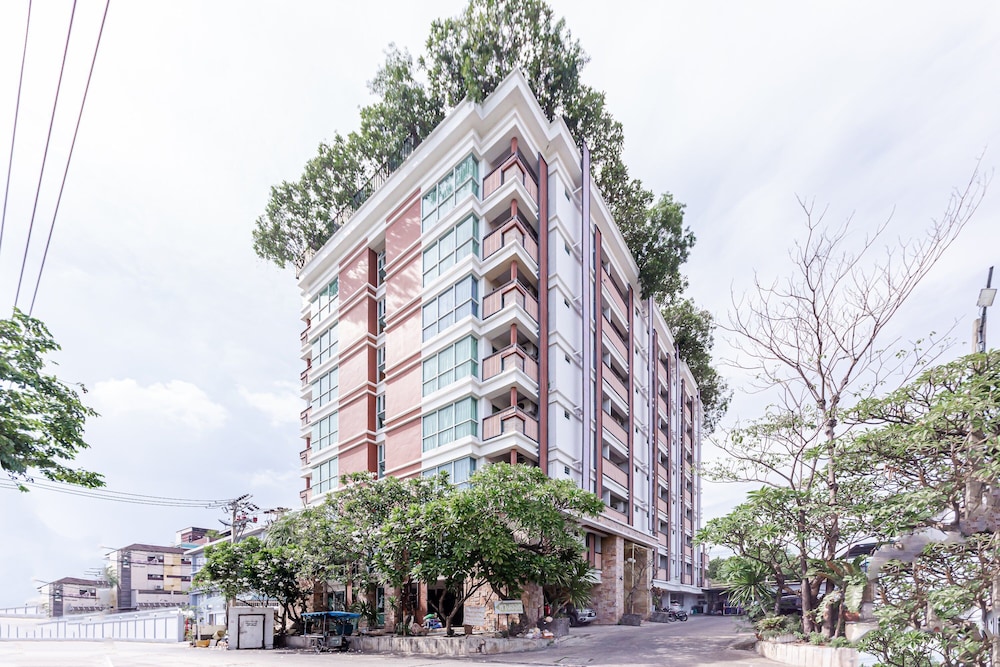 Latin Garden - last minute hotel in Bangkok