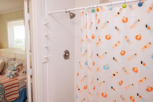 Victorias Seacret by Oak Island Accommodations - photo 16