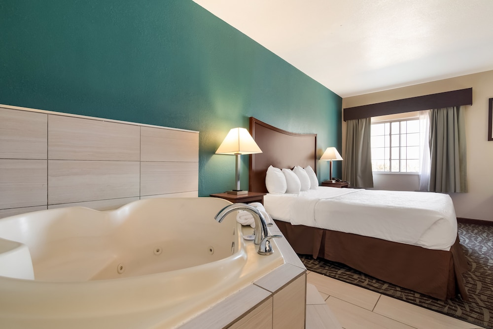 SureStay Plus Hotel by Best Western Topeka Northwest - photo 14