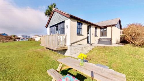 F06 Home View F6 Riviere Towans — 4-Star Luxury Hotel in Hayle, United Kingdom