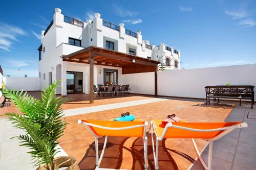 Villa Zoe — 4-Star Luxury Hotel in Corralejo, Spain