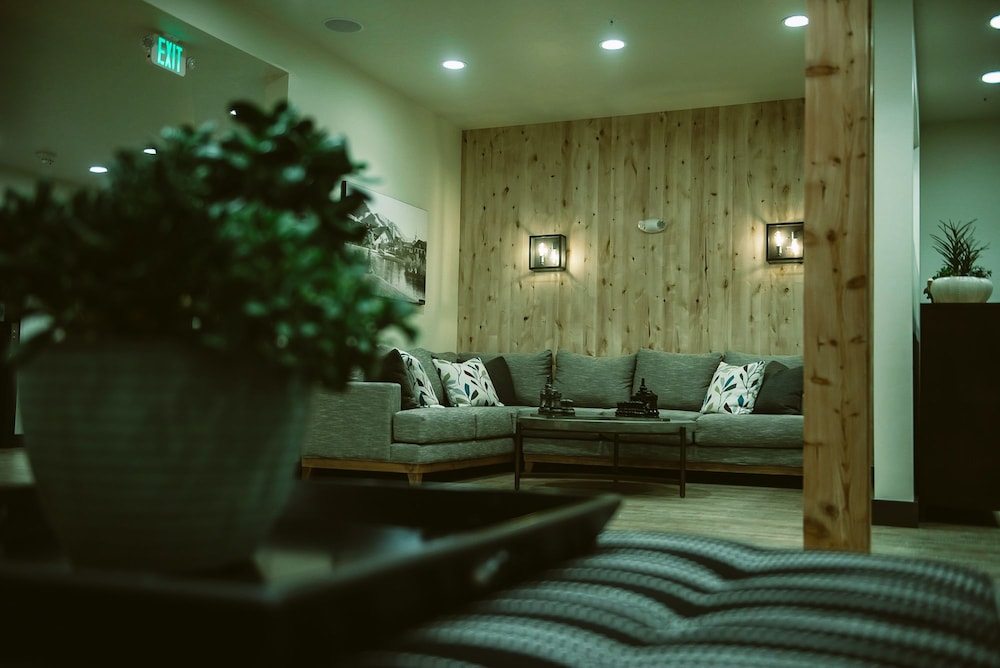 Silver Creek Hotel - photo 58