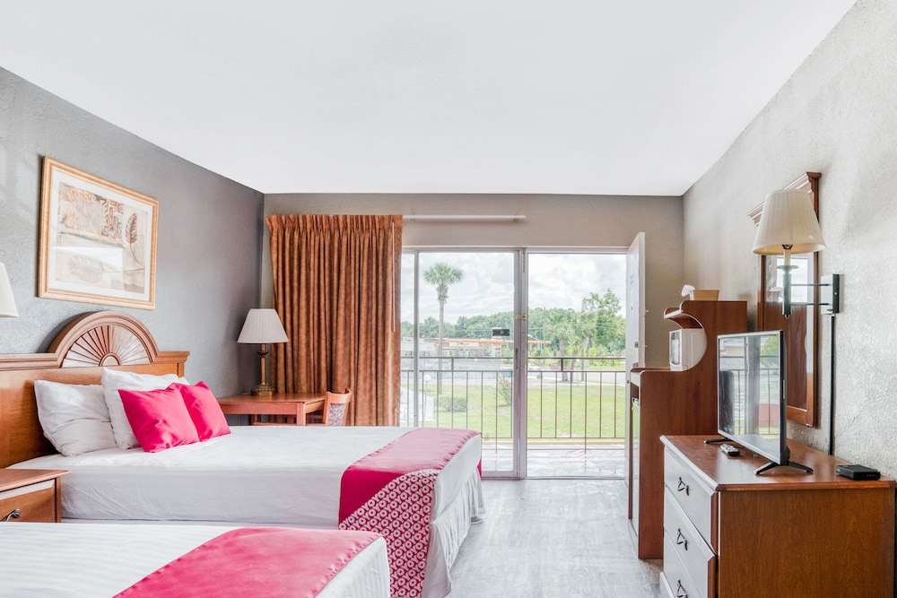 OYO Hotel Mustang Silverspring FL - photo 11