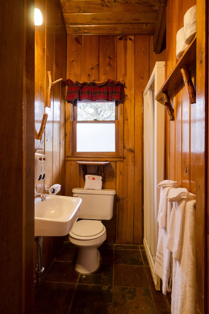 Idyllwild Bunkhouse - photo 34