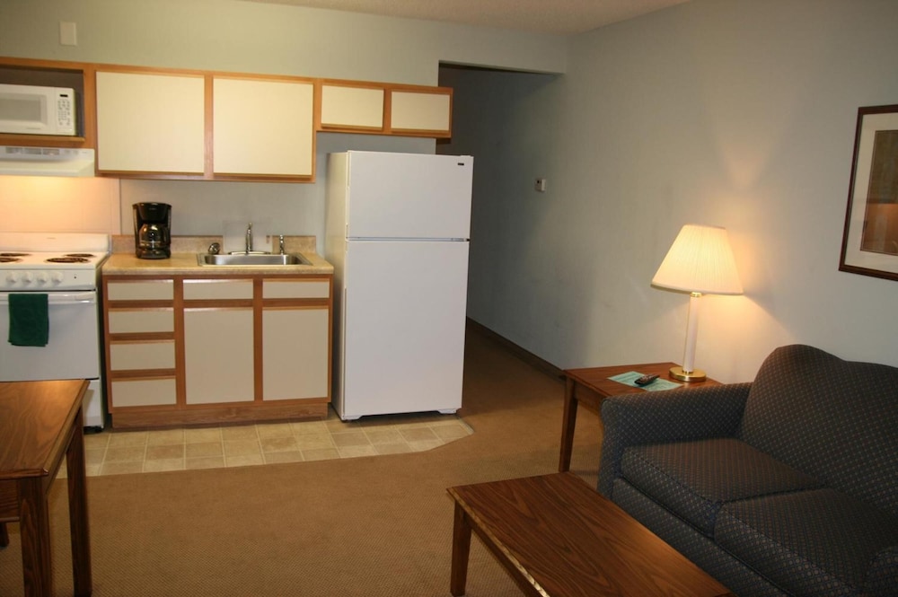Affordable Suites Lexington - photo 22