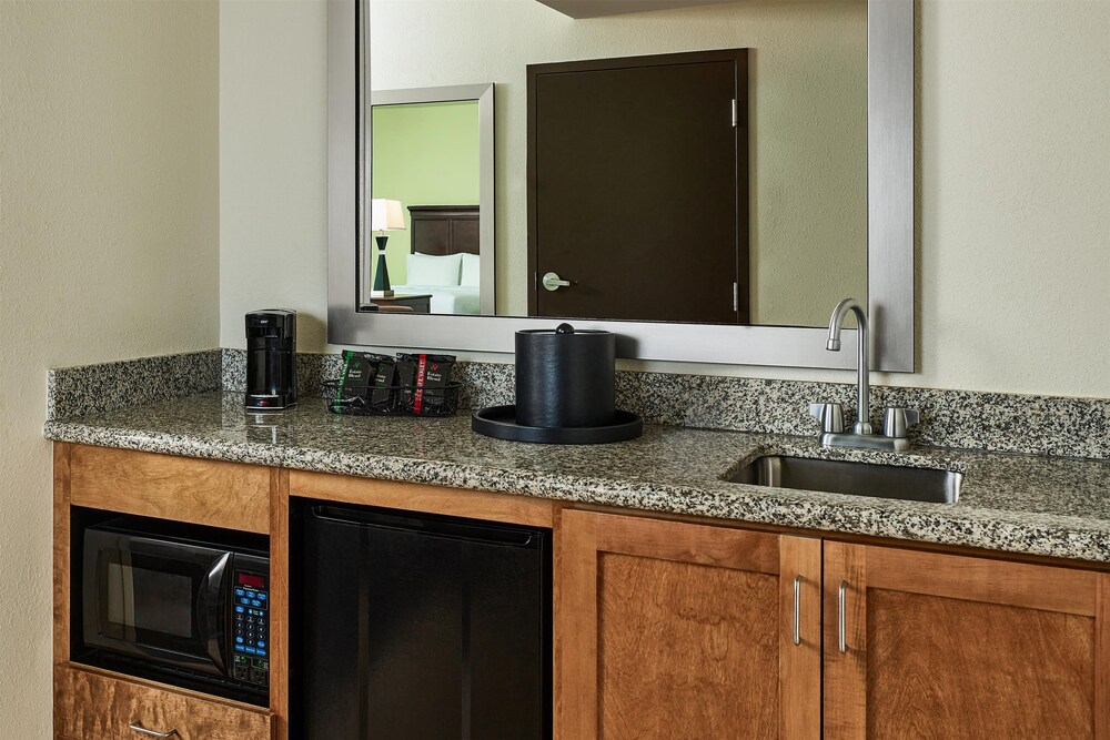 Hampton Inn & Suites Destin - photo 18