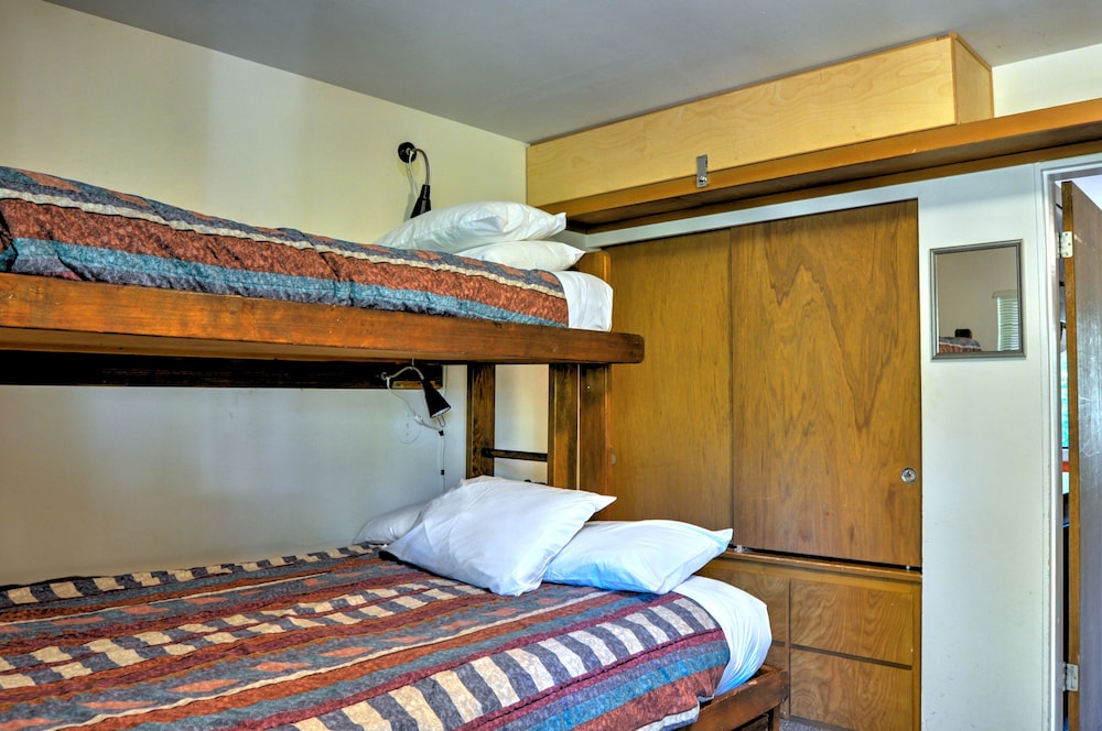 Crystal Chalets Condominiums at Crystal Mountain Ski Resort - photo 2