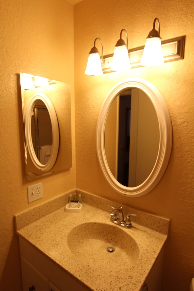 Lake Arrowhead Chalets a VRI resort - photo 16
