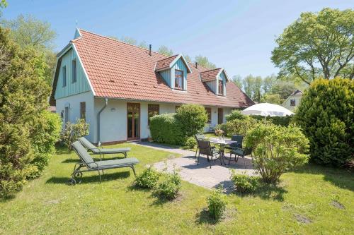 Ferienhaussiedlung Strandperlen Buchenhof 4a — Wustrow