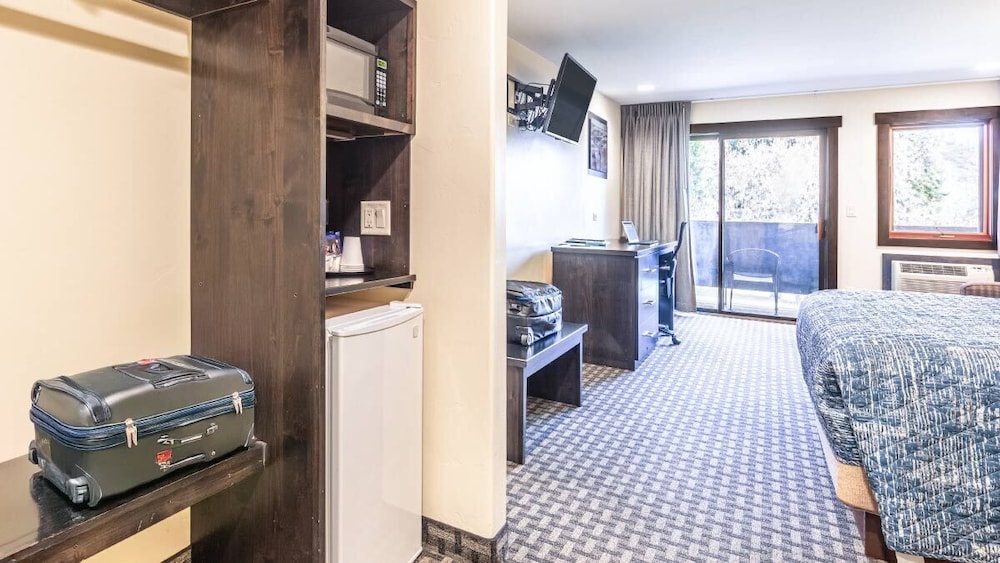 Rabbit Ears Motel - photo 3