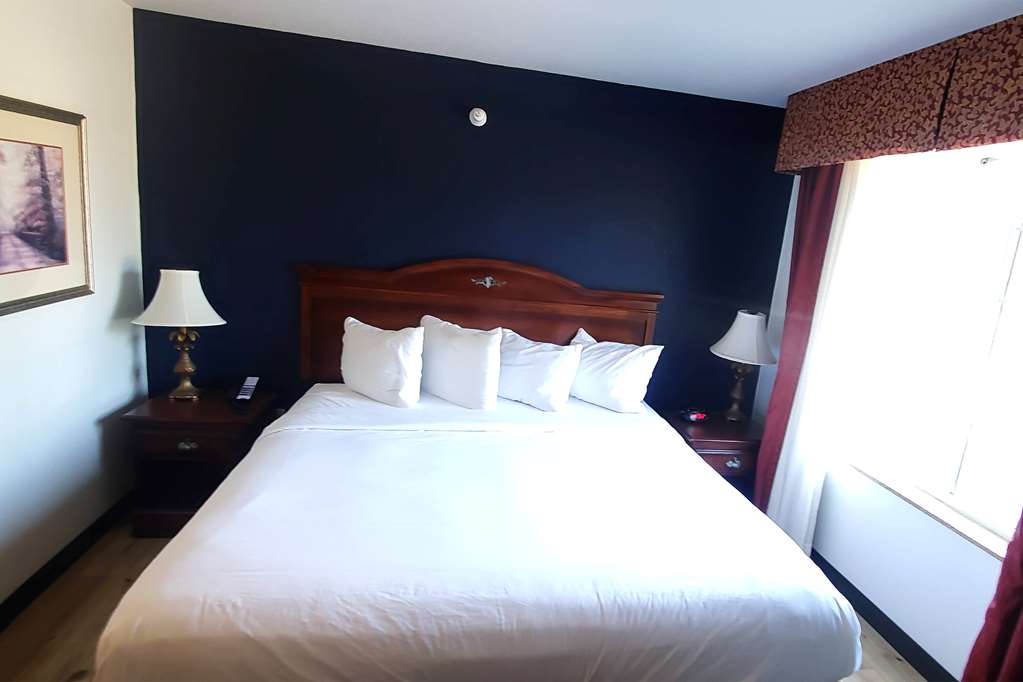 Wingate by Wyndham Youngstown Austintown - photo 10