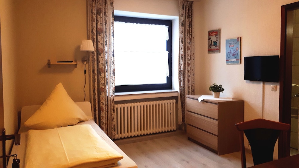 Hotel & Restaurant Haus Niederrhein — Moers — photo 5