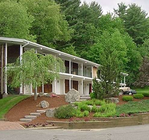 Publick House Historic Inn and Country Motor Lodge - featured photo