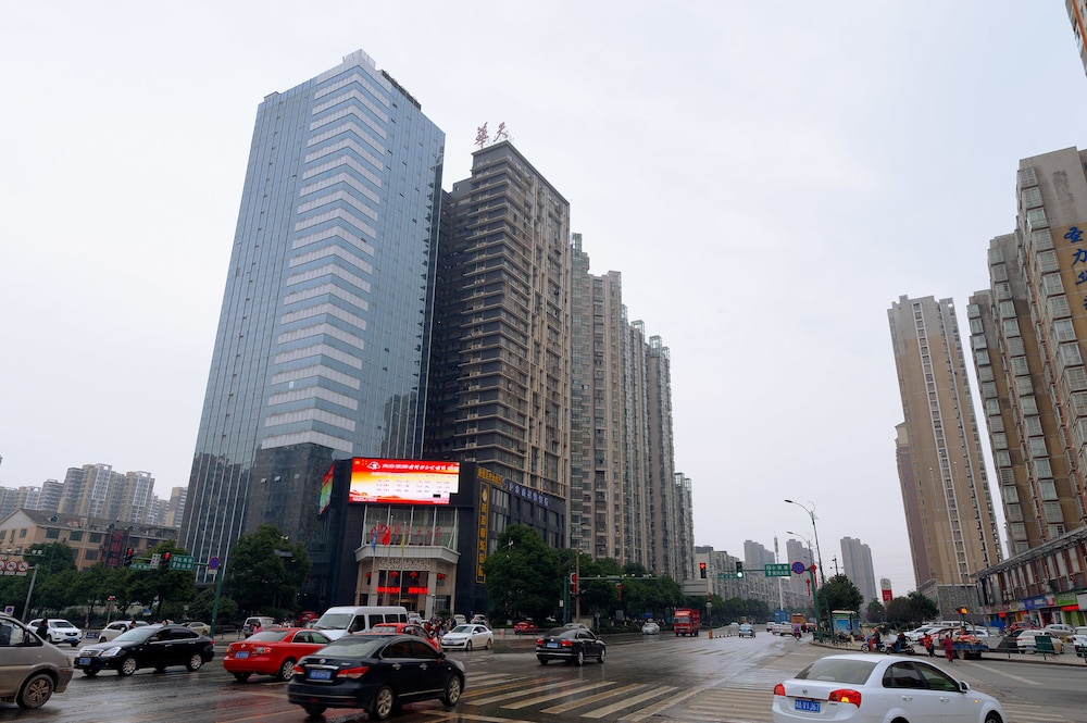Xingsha Huatian Grand Hotel — 4-Star Luxury Hotel in Changsha, People's Republic of China