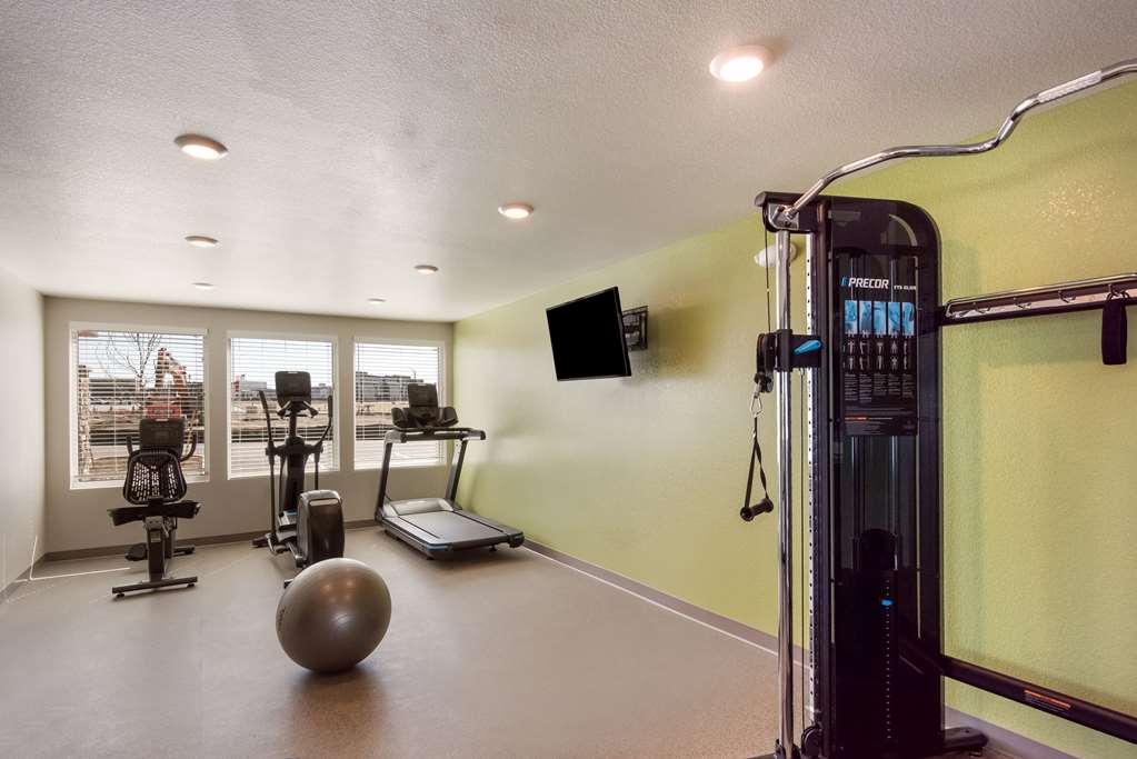 WoodSpring Suites Colorado Springs North Air Force Academy - photo 23