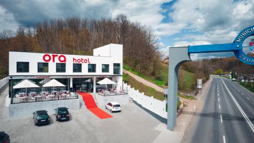 Ora Hotel — hotel in Resita