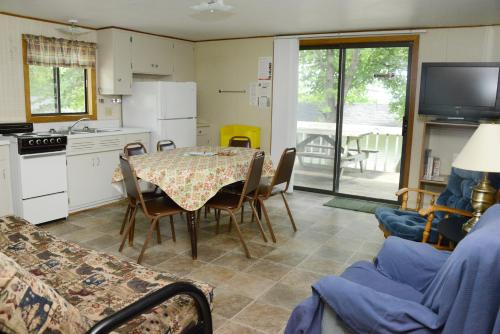 Riverside Resort - photo 86