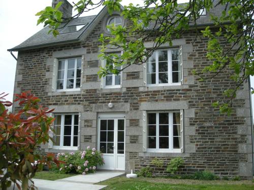 St Michel - carbon neutral hotel in Unknown City