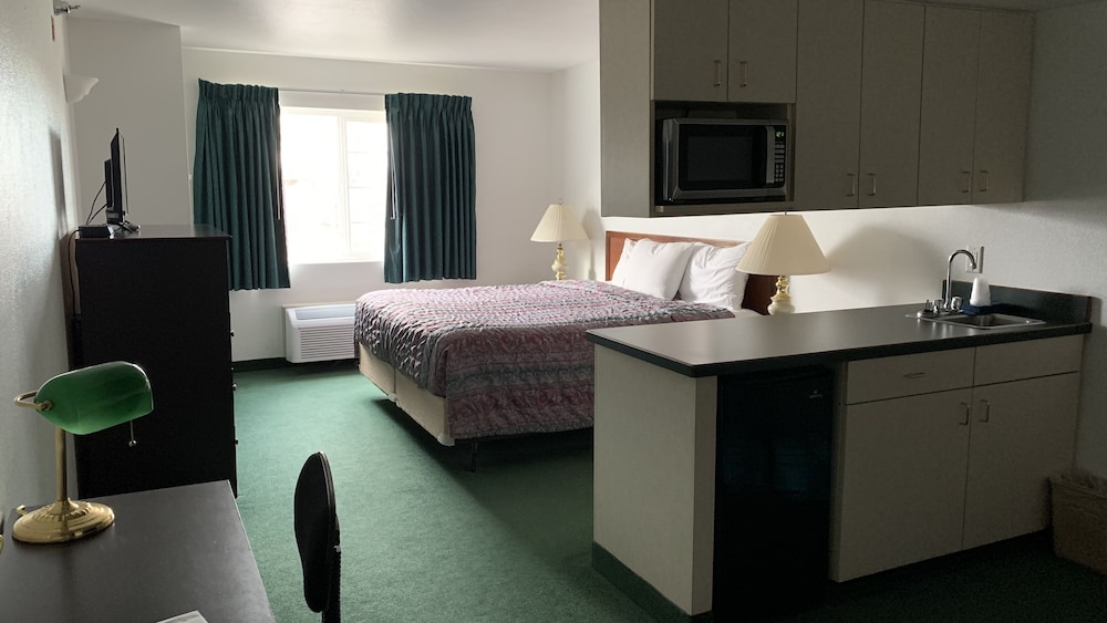 Fairbridge Inn & Suites Miles City - photo 13