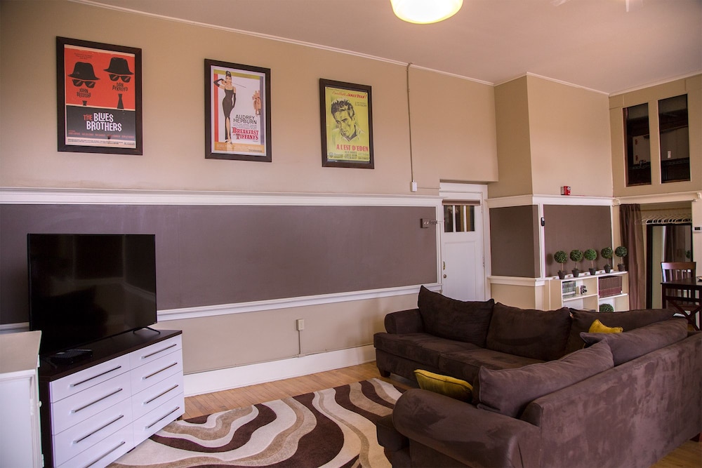 School 31 Lofts at Colors Studios - photo 96