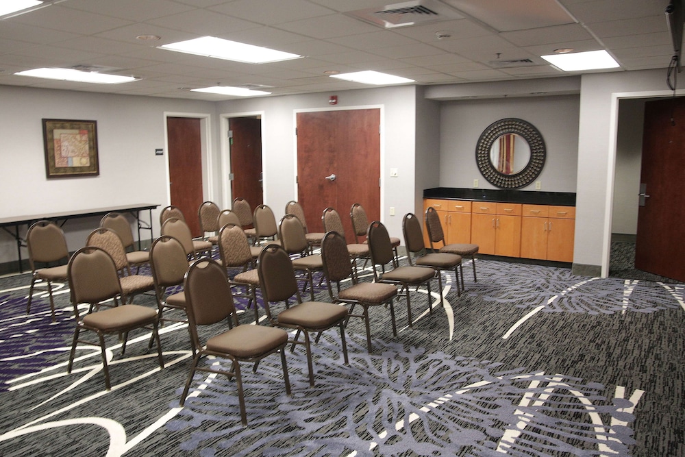 Hampton Inn & Suites Grenada - photo 27
