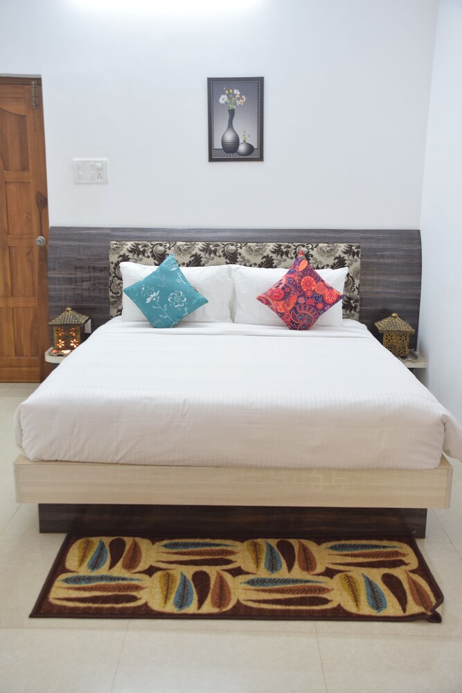 Hotel Sky Light Royal Stay — Candolim — photo 5