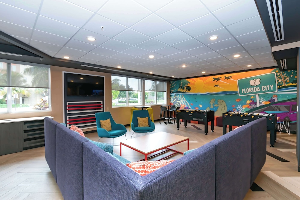 Tru by Hilton Florida City - photo 6
