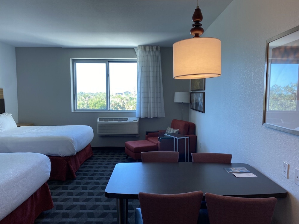 TownePlace Suites by Marriott Venice - photo 15