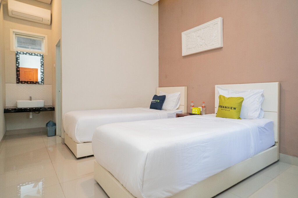 Urbanview Hotel Bubusini Batu by RedDoorz — Batu — photo 5