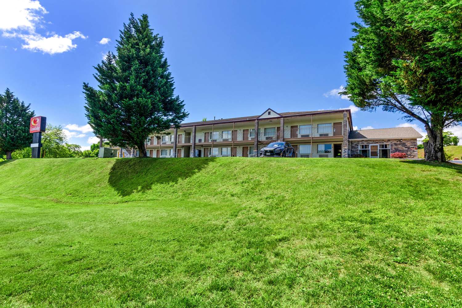 Econo Lodge Lynchburg VA - photo 27