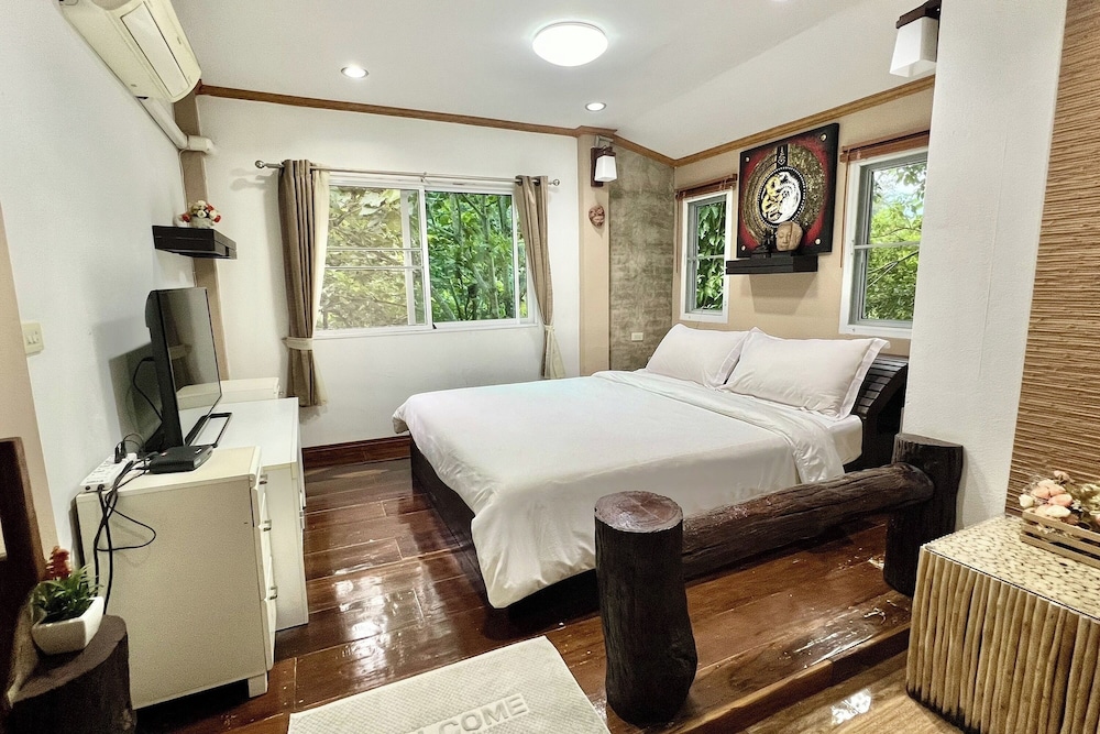 The Cascade Mae Taeng Waterfall Bungalows — Mae Taeng