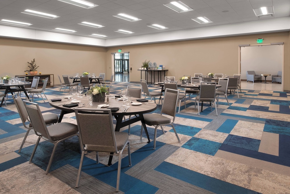 Marriott Dallas Allen Hotel & Convention Center - photo 49