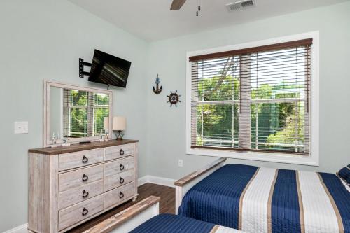Pawsitively Paradise by Oak Island Accommodations - photo 33
