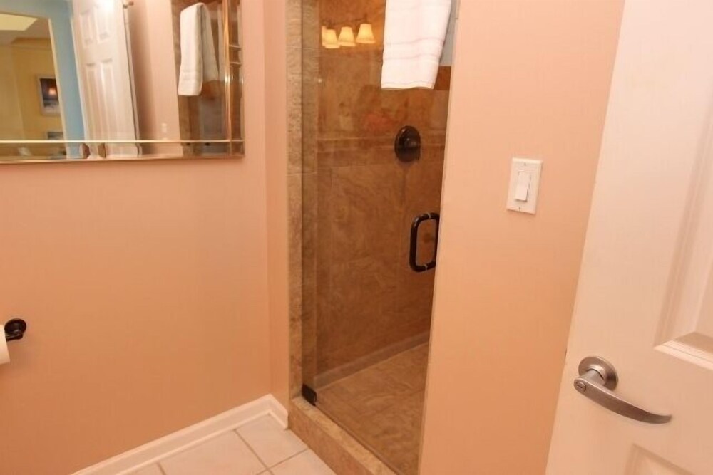 Silver Beach Towers 503W 168689 by RedAwning - photo 20
