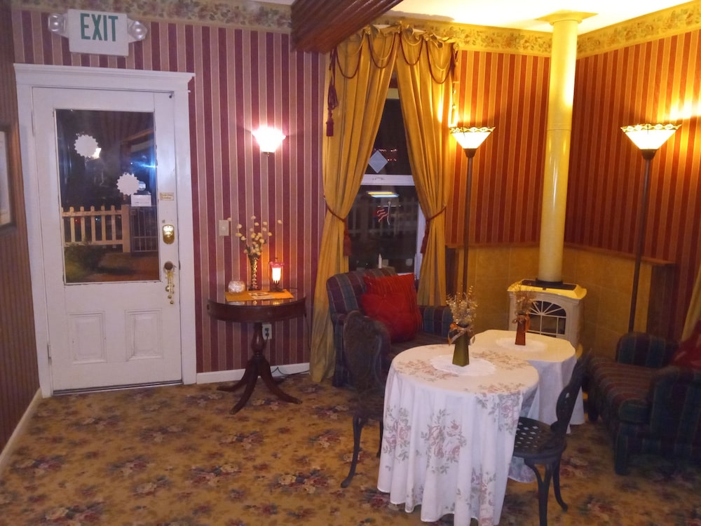 All Season's Groveland Inn - photo 30