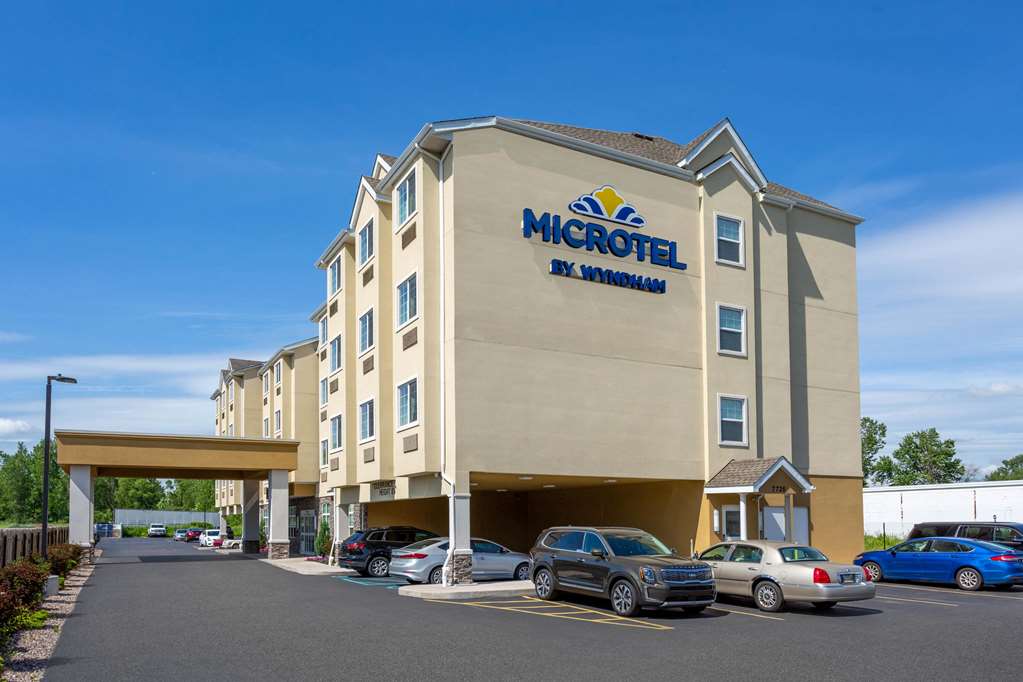 Microtel Inn & Suites by Wyndham Niagara Falls in Niagara Falls, United States