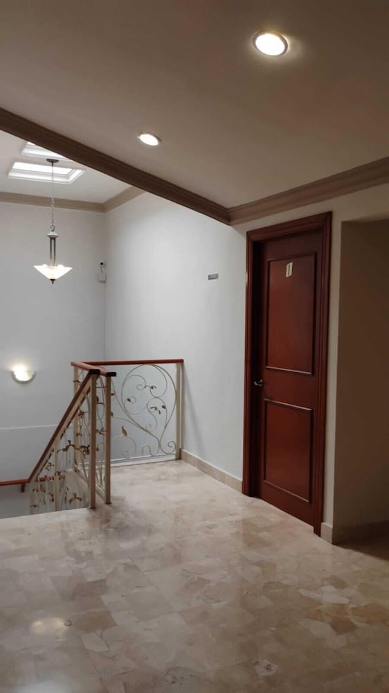 Cumbresuites in Monterrey, Mexico