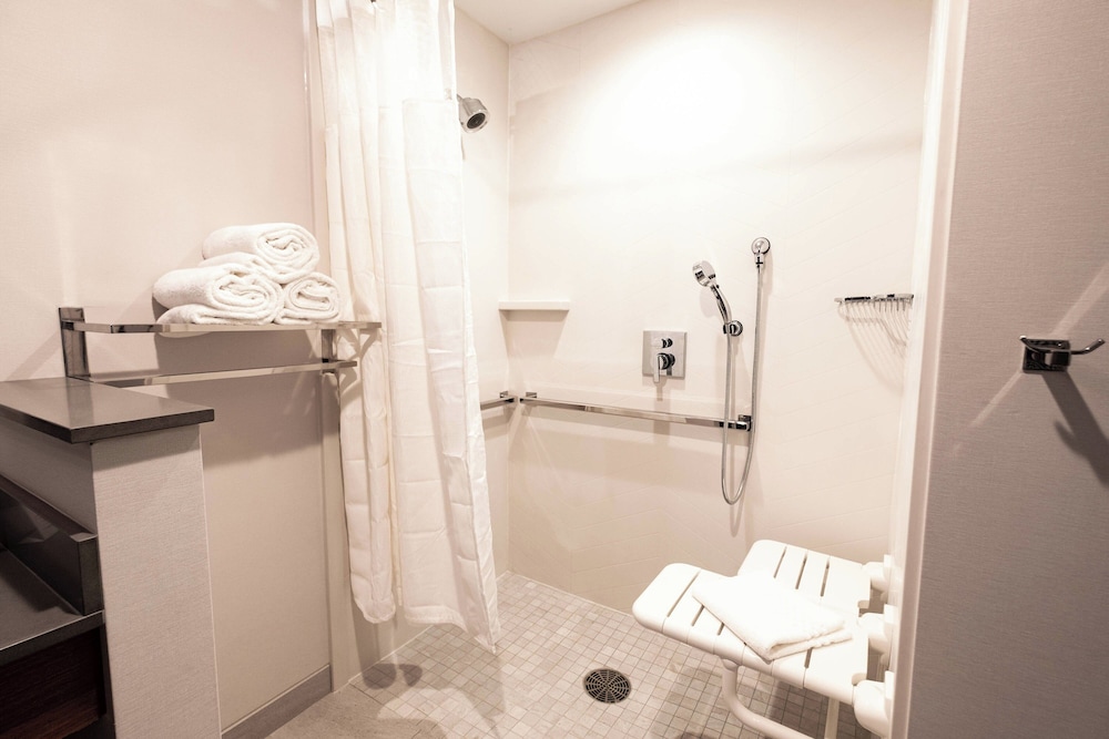 Fairfield Inn & Suites by Marriott Fond du Lac - photo 12