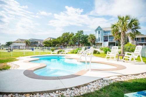 Mermaid Manor by Oak Island Accommodations - photo 32