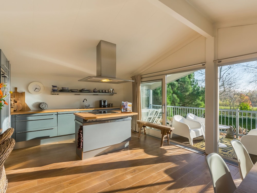 Bungalow near Marina and Beach Kamperland — 4-Star Luxury Hotel in Kamperland, Netherlands