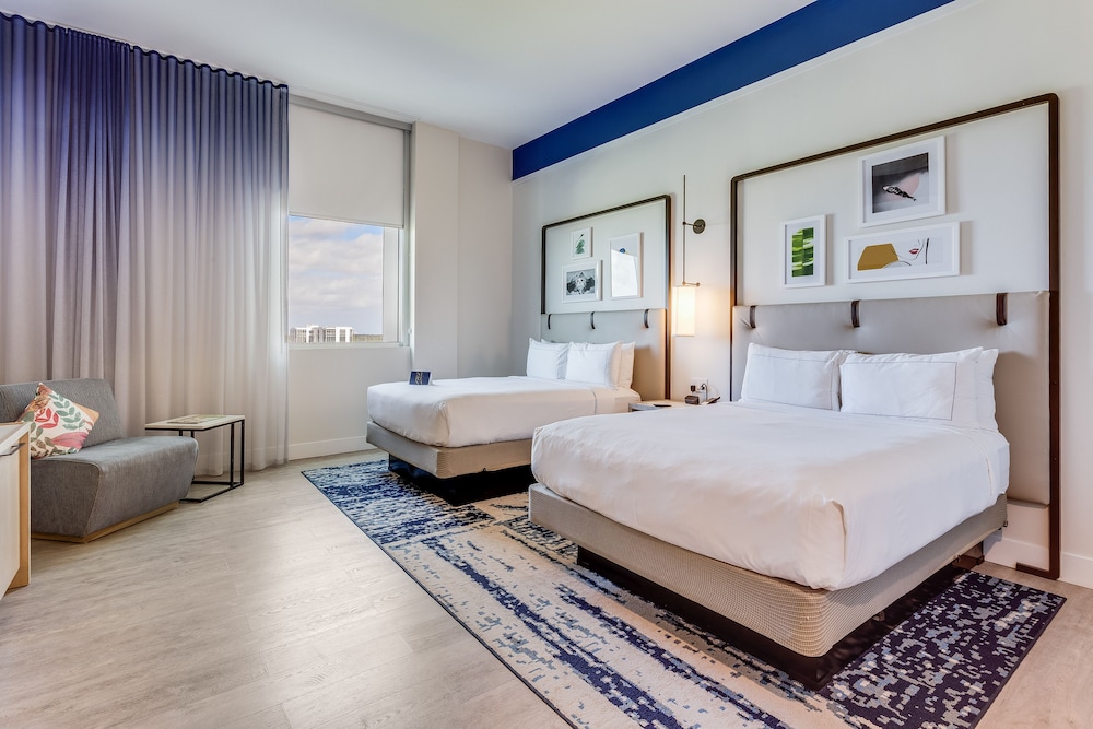 SERENA Hotel Aventura Miami Tapestry Collection by Hilton - photo 19