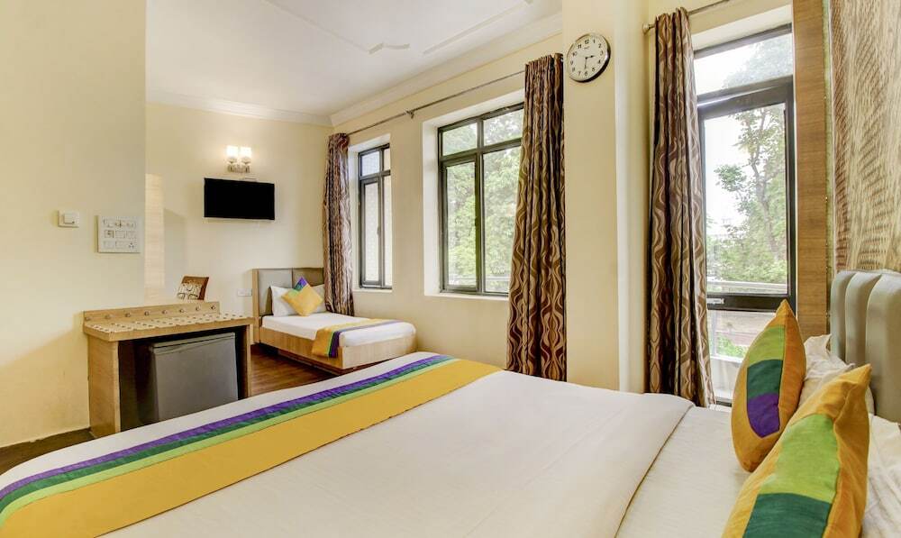 Hotel Alpha Inn
