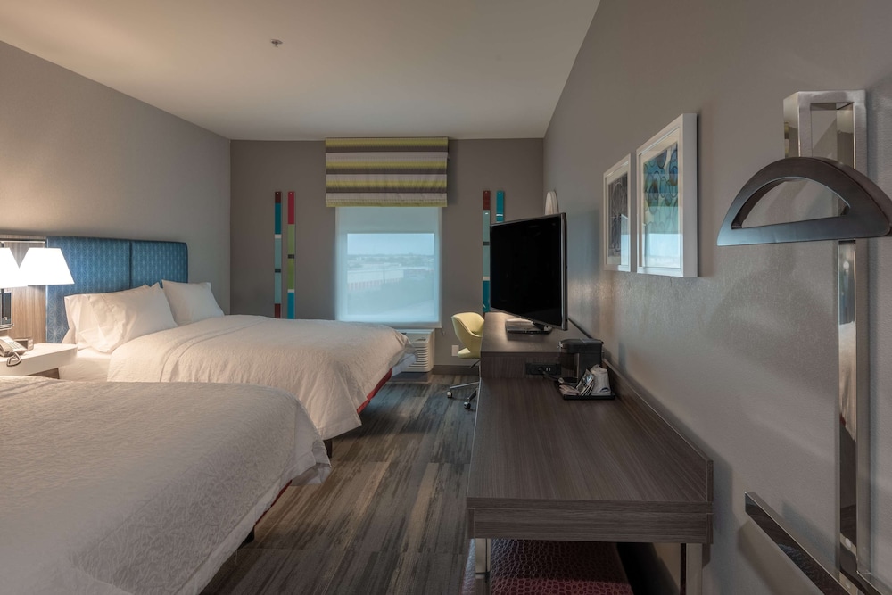 Hampton Inn & Suites Dallas Plano Central - photo 9